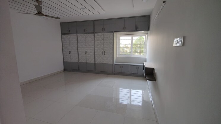 Room, smr-vinay-iconia-hyderabad 4 Bedroom 2925 Sq.Ft. Apartment In Kondapur Hyderabad 9347554