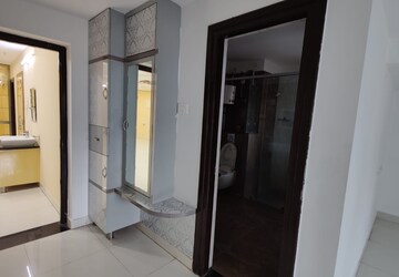 Building Lobby in 4 BHK Apartment at SMR Vinay Iconia Hyderabad, Kondapur – for Rent