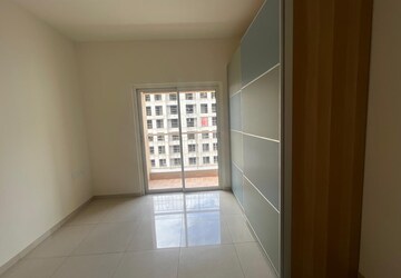 Room in 2 BHK Apartment at Sobha Dream Gardens, Thanisandra Main Road – for Rent