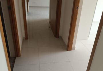 Room in 2 BHK Apartment at Sobha Dream Gardens, Thanisandra Main Road – for Rent