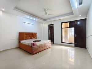 Master Bedroom in 3 BHK Builder Floor at Saket – for Rent
