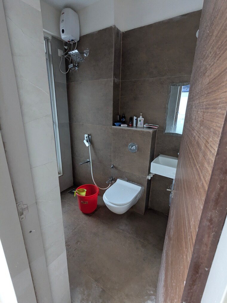 Bathroom, dotom-isle 3 Bedroom 984 Sq.Ft. Apartment In Malad West Mumbai 9347567