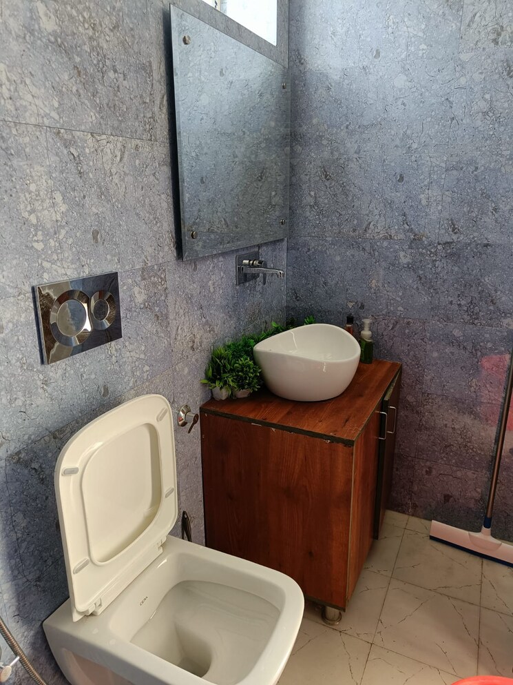 Bathroom, sector 8 1 RK 550 Sq.Ft. Independent House In Sector 8 Panchkula 9347579