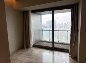 Room in 3 BHK Apartment at Lodha The World Towers World One Tier 2, Worli – for Rent