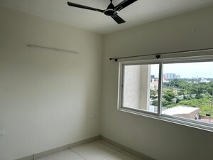 Room in 3 BHK Apartment at Avalon Park At The Prestige City, Sarjapur Road – for Rent