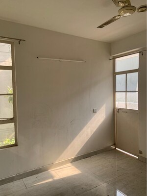 Room in 2 BHK Apartment at Signature Solera Apartment, Sector 107 – for Sale