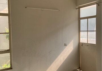 Room in 2 BHK Apartment at Signature Solera Apartment, Sector 107 – for Sale