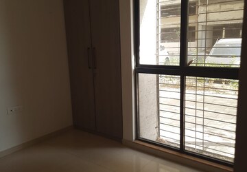 Bedroom in 2.5 BHK Apartment at Dombivli East – for Rent