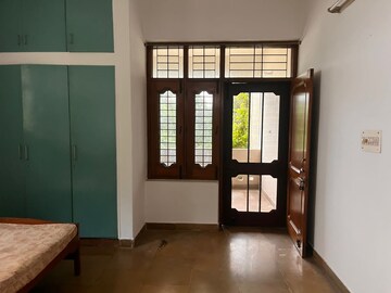 Bedroom in 1 RK Independent House at Sector 21 – for Rent
