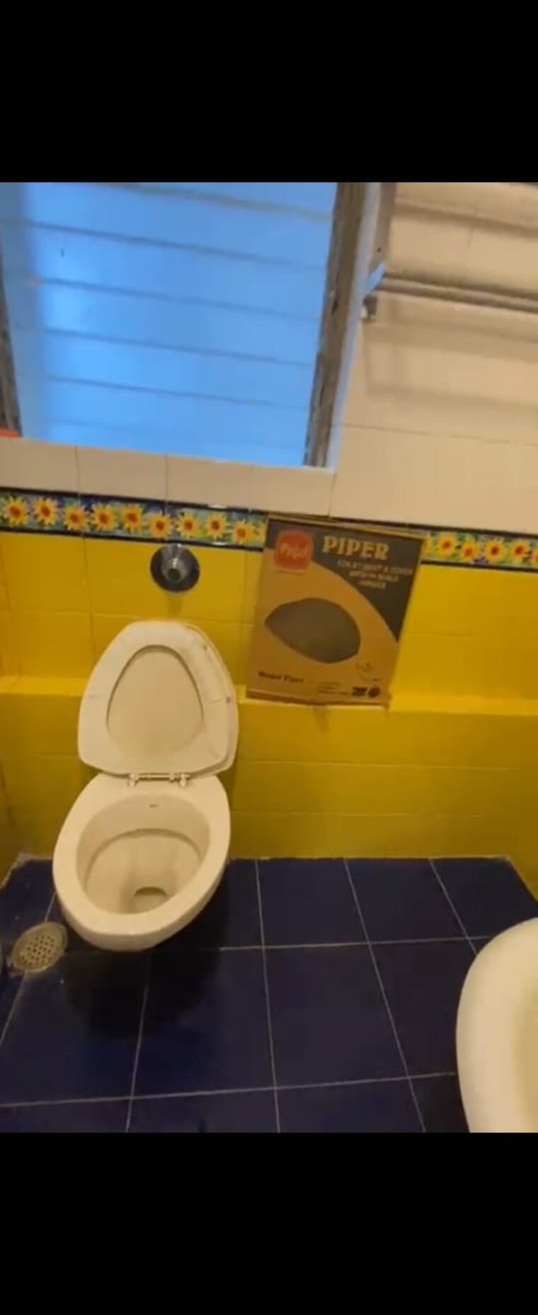 Bathroom, venus-apartments-worli 2 Bedroom 985 Sq.Ft. Apartment In Worli Mumbai 9347724