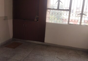 Room in 2 BHK Apartment at Sarita Vihar – for Sale