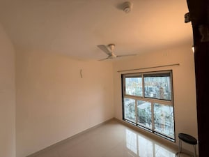 Room in 2 BHK Apartment at Worli – for Rent
