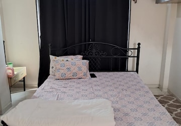 Bedroom in 2 BHK Villa at Samay Aangi Bunglows, Paldi – for Rent