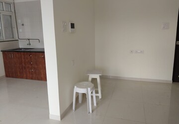 Room in 2 BHK Apartment at Kolte Patil Life Republic, Hinjewadi – for Rent