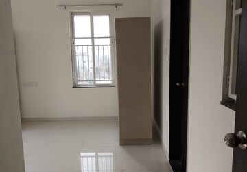 Room in 2 BHK Apartment at Kolte Patil Life Republic, Hinjewadi – for Rent