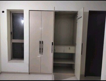 2 BHK Apartment For Rent in Kalpataru Paramount, Kapur Bawdi