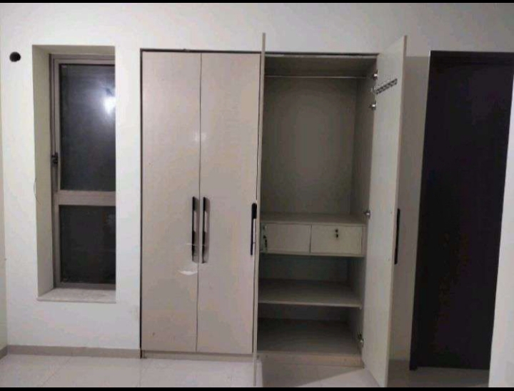 2 BHK + Pooja Room Apartment For Rent in Kalpataru Paramount