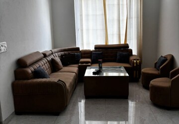 2 BHK Apartment For Rent in Aura Homes, High Ground