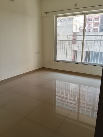 Room in 2 BHK Apartment at Kolte Patil Life Republic, Hinjewadi – for Rent