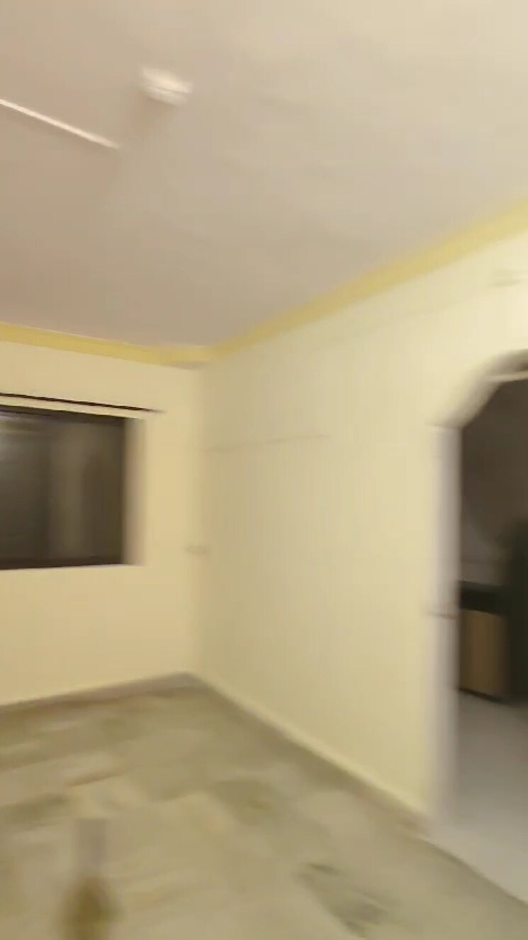 Room, queens-park 1 Bedroom 500 Sq.Ft. Apartment In Mira Road Thane 9347796