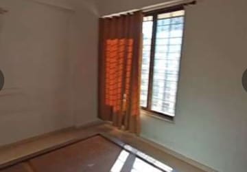 Room in 2 BHK Apartment at VFVA Towers, Majiwada – for Rent