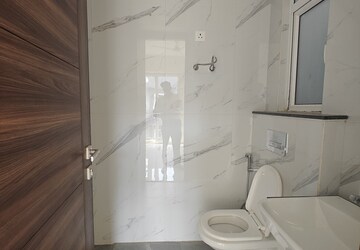 Bathroom in 3 BHK Apartment at Bestech Park View Ananda, Sector 81 – for Sale