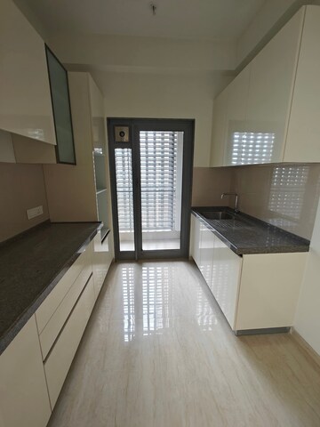 Building Lobby in 3 BHK Apartment at Matunga West – for Rent