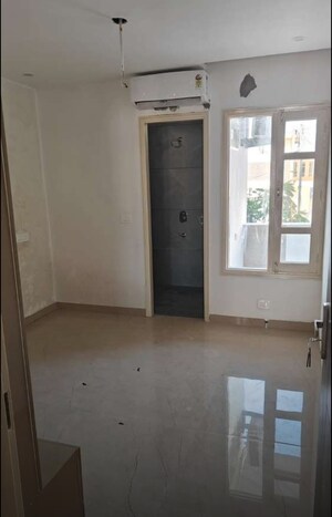 Room in 2 BHK Apartment at Aura Homes, Patiala Road – for Rent