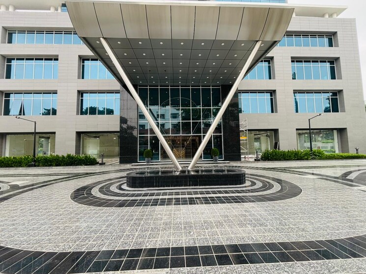 Exterior View, purvanchal-capital-tower Commercial Office Space 800 Sq.Ft. In Vibhuti Khand Lucknow 9347901