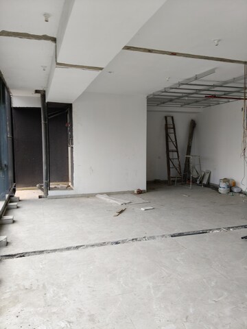  Office Space For Rent in Shahs Avenue, Naupada