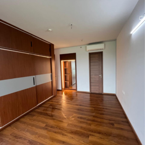 Room in 3 BHK Apartment at Krisumi Waterfall Residences, Sihi – for Rent