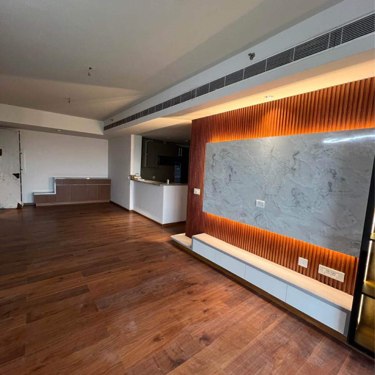 3 BHK + Extra Room Apartment For Rent in Krisumi Waterfall Residences