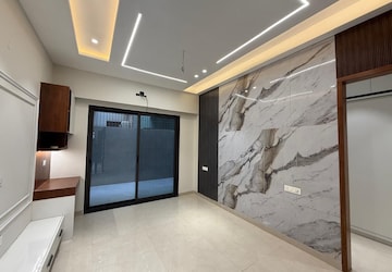 Room in 6 BHK Independent House at Lohgarh – for Sale