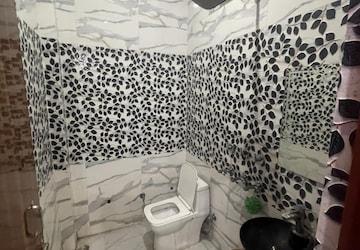 Bathroom in 6 BHK Independent House at Govindpuram – for Sale