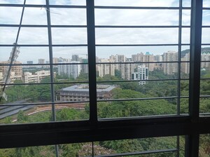 Room in 1 BHK Apartment at K Raheja Vihar, Powai – for Rent