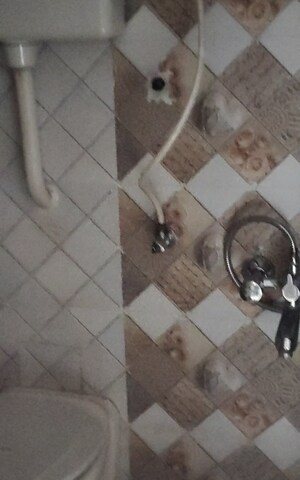 Bathroom in 1 BHK Builder Floor at Shantee Meera Avenue, Vasai East – for Rent