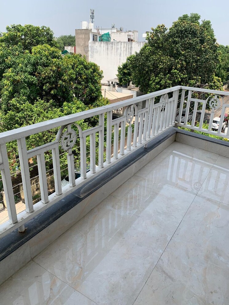 Balcony, gomti nagar 2 Bedroom 1700 Sq.Ft. Independent House In Gomti Nagar Lucknow 9347965