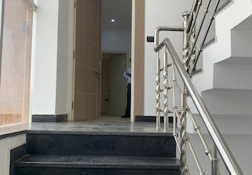 Staircase in 2 BHK Independent House at Gomti Nagar – for Rent