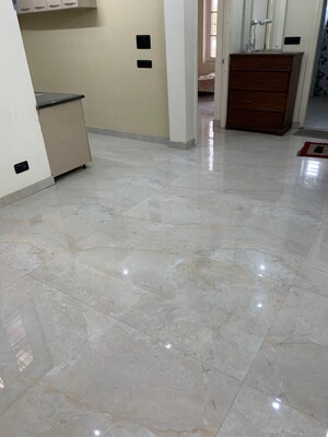 Room in 2 BHK Independent House at Gomti Nagar – for Rent