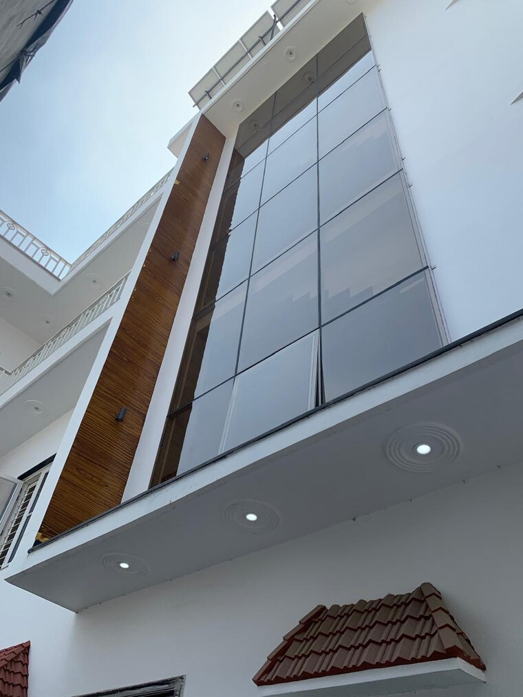 Balcony, gomti nagar 2 Bedroom 1700 Sq.Ft. Independent House In Gomti Nagar Lucknow 9347965