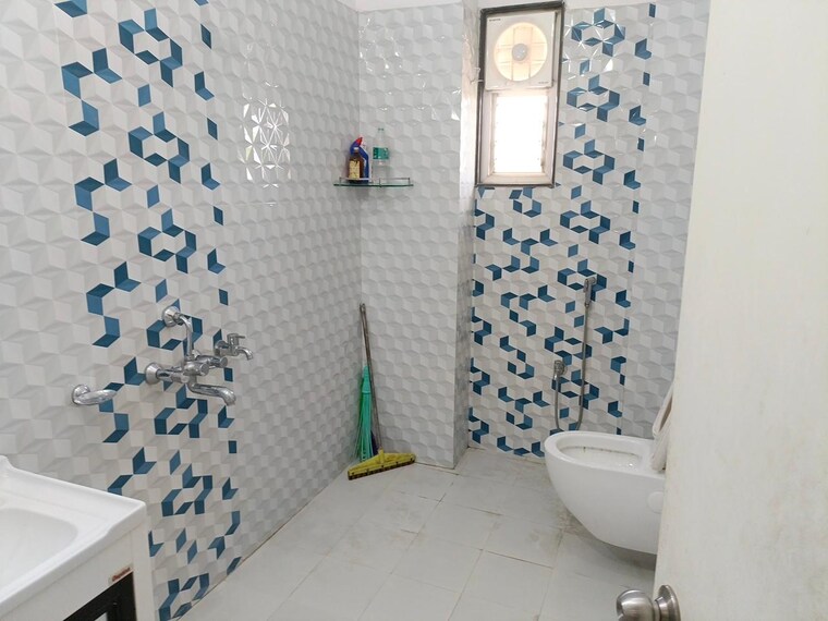 Bathroom, gomti nagar 2 Bedroom 1700 Sq.Ft. Independent House In Gomti Nagar Lucknow 9347965