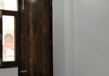 Room in 2 BHK Builder Floor at Panchsheel Vihar – for Rent
