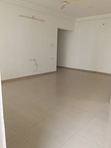 Room in 3 BHK Apartment at Kolte Patil Life Republic, Hinjewadi – for Rent