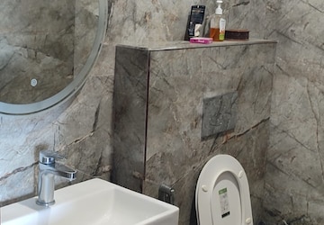 Attached Bathroom in 4 BHK Builder Floor at Sector 52 – for Rent
