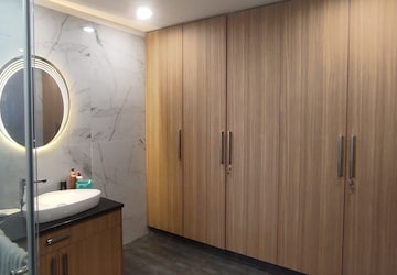 Bedroom in 4 BHK Builder Floor at Sector 52 – for Rent