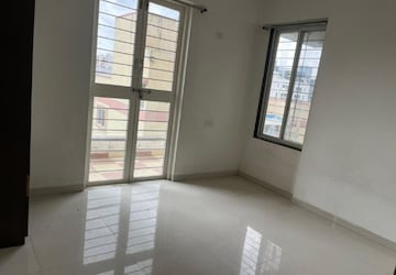 Room in 3 BHK Apartment at Vardhaman Dreams Phase II, Wakad – for Rent