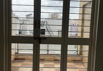 Room in 3 BHK Apartment at Vardhaman Dreams Phase II, Wakad – for Rent