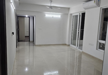 Room in 3 BHK Apartment at Hero Homes Gurgaon, Sector 104 – for Rent