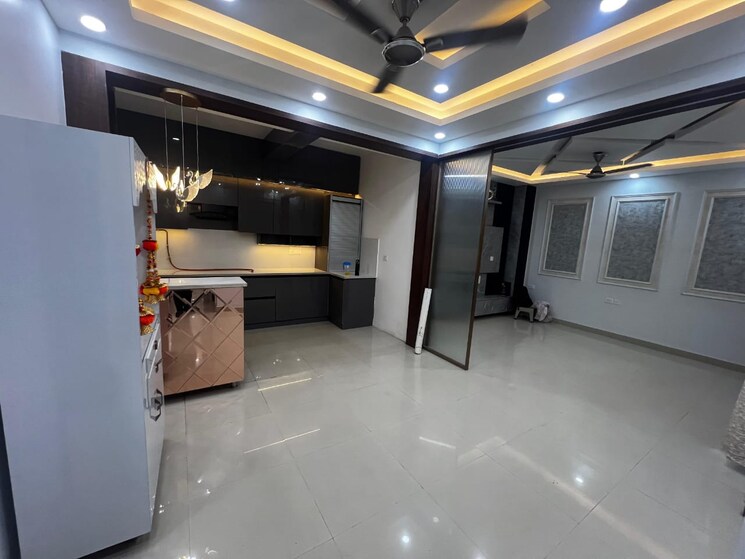 Kitchen, mahagun-moderne 2.5 Bedroom 1250 Sq.Ft. Apartment In Sector 78 Noida 9347995