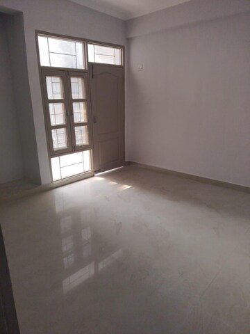 Room in 3 BHK Apartment at Goel Heights, Faizabad Road – for Rent